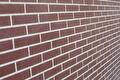 Prefab wand met Spray Print-metselwerk en een donkere plint